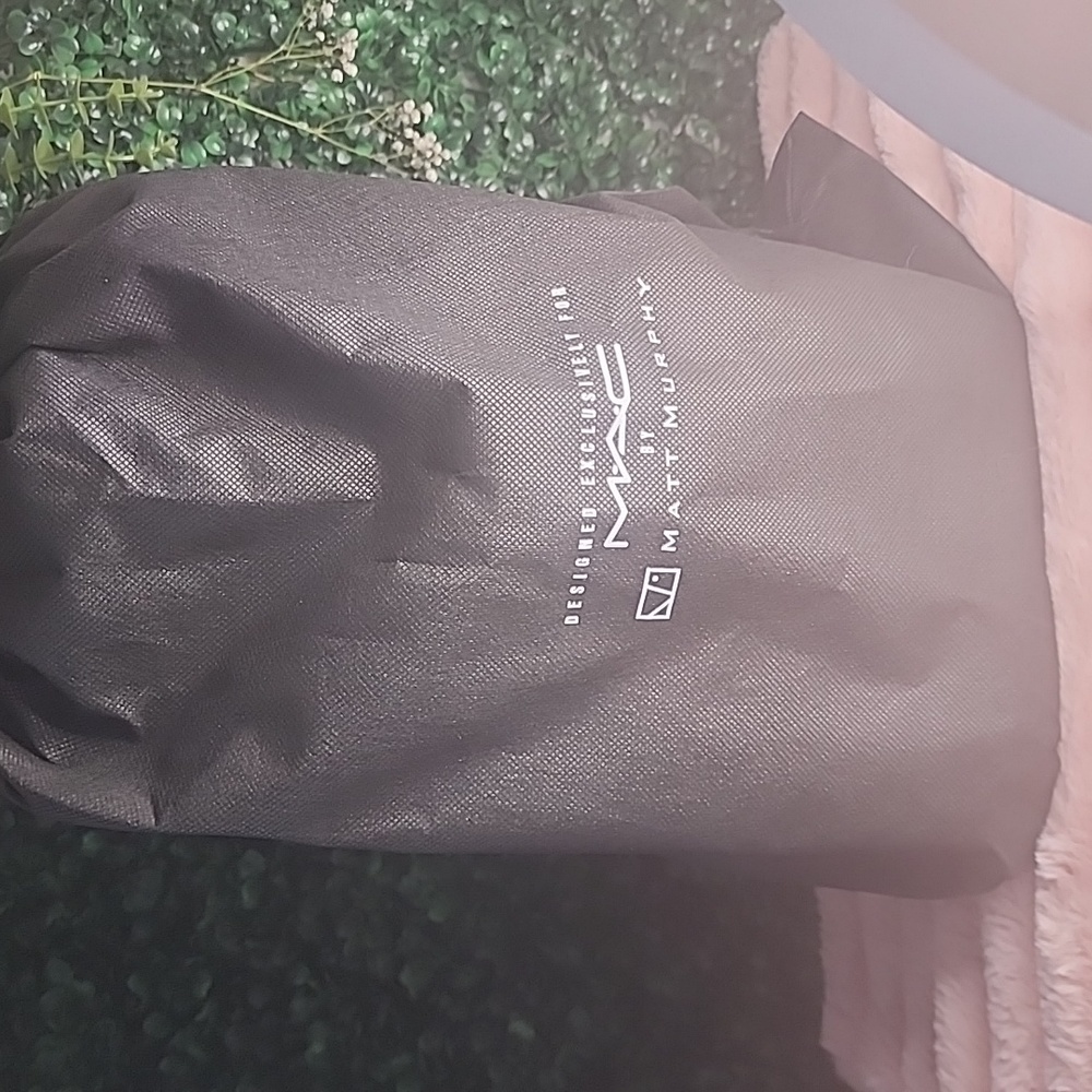 Mac makeup artist bag